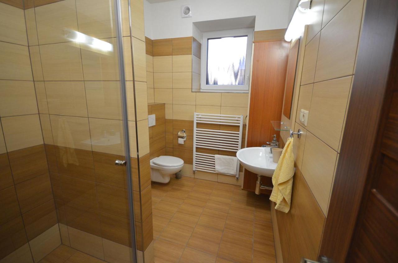 Apartmany Best I. เบเชนยอวา ภายนอก รูปภาพ